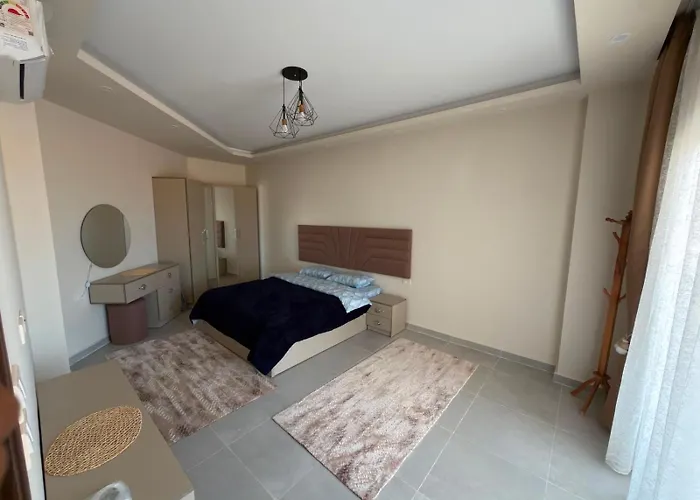Star 301 Apartment *